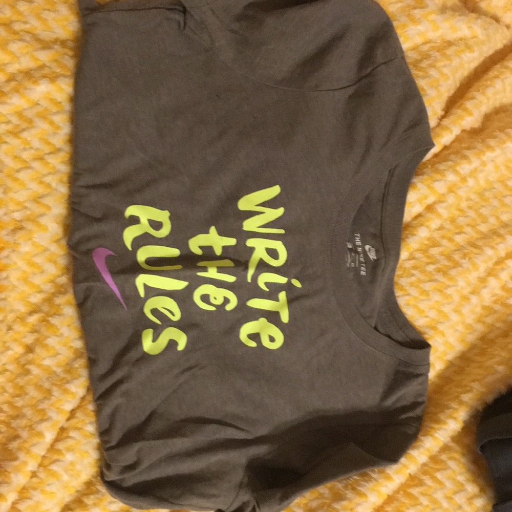 nike tee